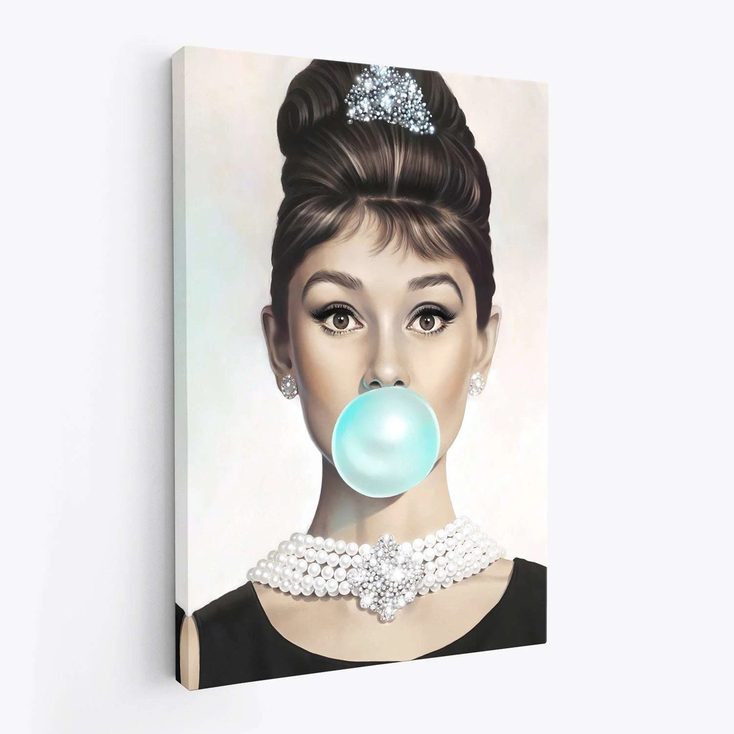 Audrey Hepburn Bubble Gum - Image 3